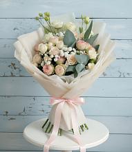 Букет цветов из:  Розы и Лизиантусы #REPLACE_PRED# Вырубово