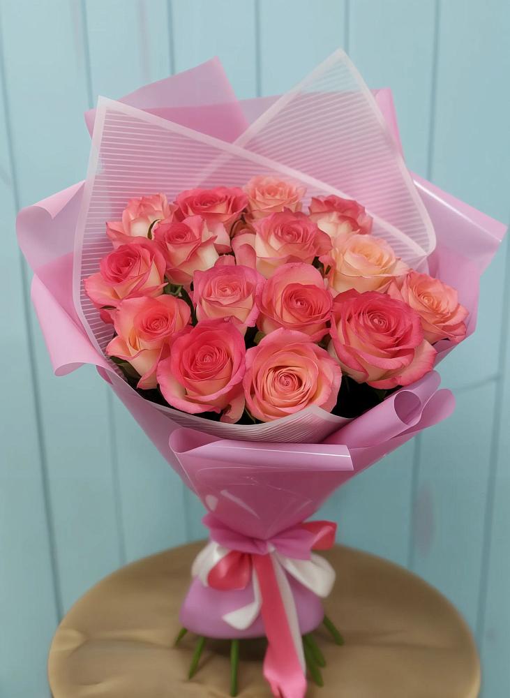 Букет 15 Розовых роз Равель в Вырубово