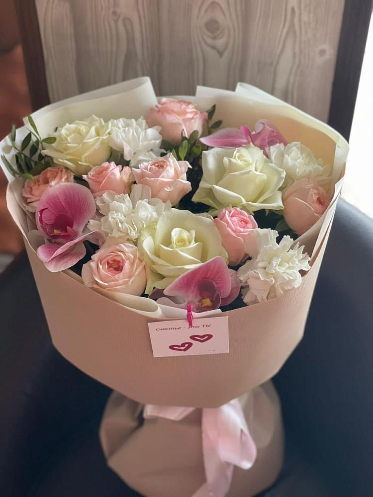 Букет цветов из: Орхидеи, Розы и Гвоздики в Вырубово