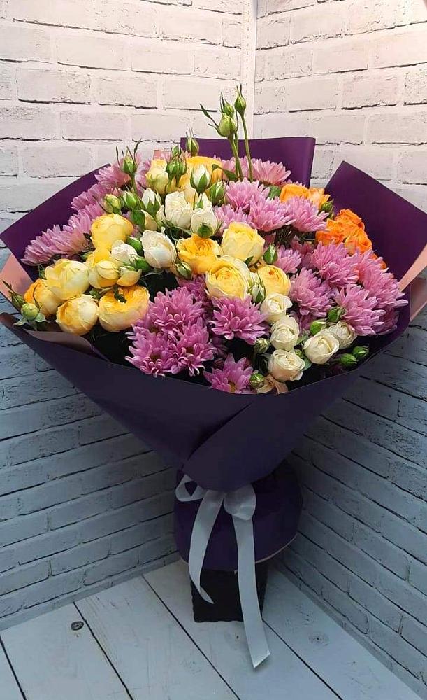 Букет цветов из: Хризантемы и Розы в Вырубово