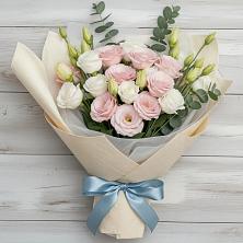 Букет цветов из:  Лизиантусы в Вырубово