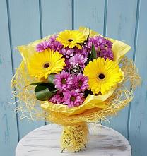 Букет цветов из:  Хризантемы и Герберы в Вырубово