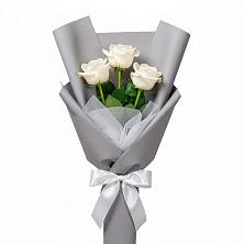 Букет 3 белые розы в Вырубово