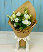 Букет цветов из:  Хризантемы и Лизиантусы #REPLACE_PRED# Вырубово