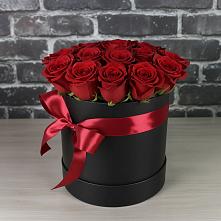 Цветочная композиция из Розы в шляпной коробке в Вырубово