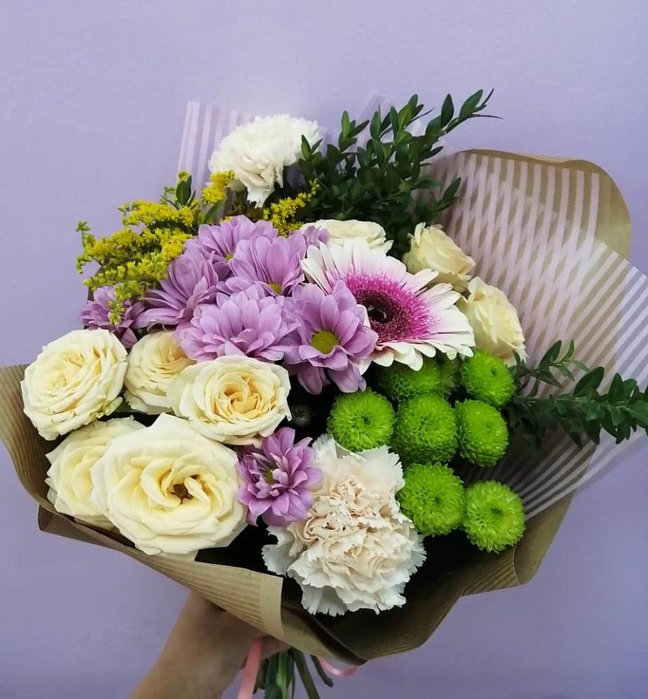 Букет цветов из: Хризантемы, Розы, Гвоздики и Герберы в Вырубово