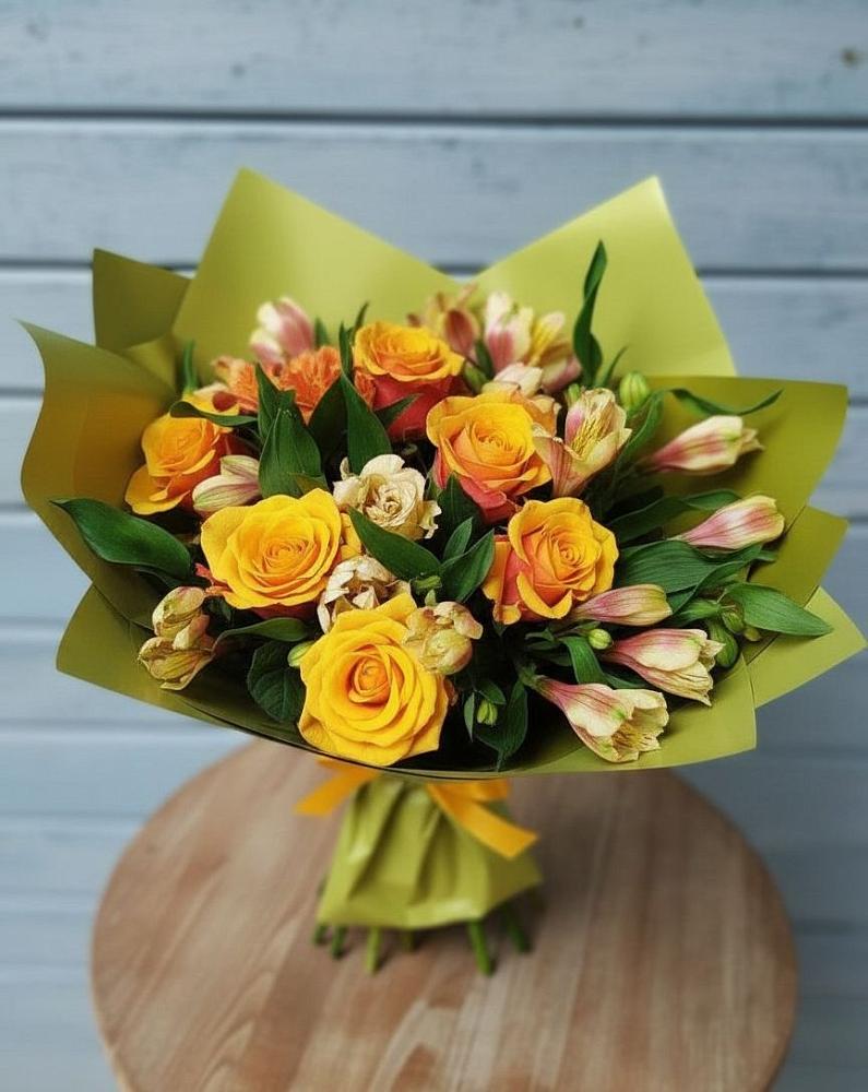 Букет цветов из: Альстромерии и Розы в Вырубово