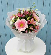 Букет цветов из:  Герберы, Альстромерии и Лизиантусы в Вырубово