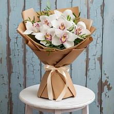 Букет цветов из:  Орхидеи и Розы в Вырубово